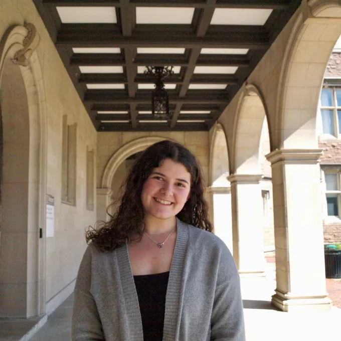 "Headshot of Mia Kouveliotes"