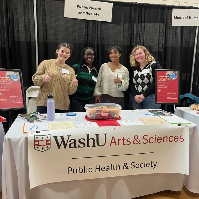 Student Ambassadors posing at last year's Major Minor Fair